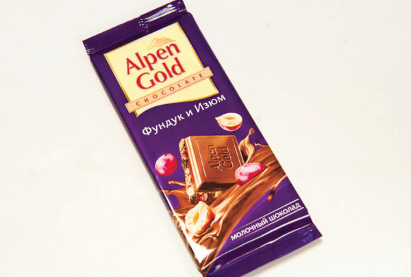 Alpen Gold (с орехом и изюмом)